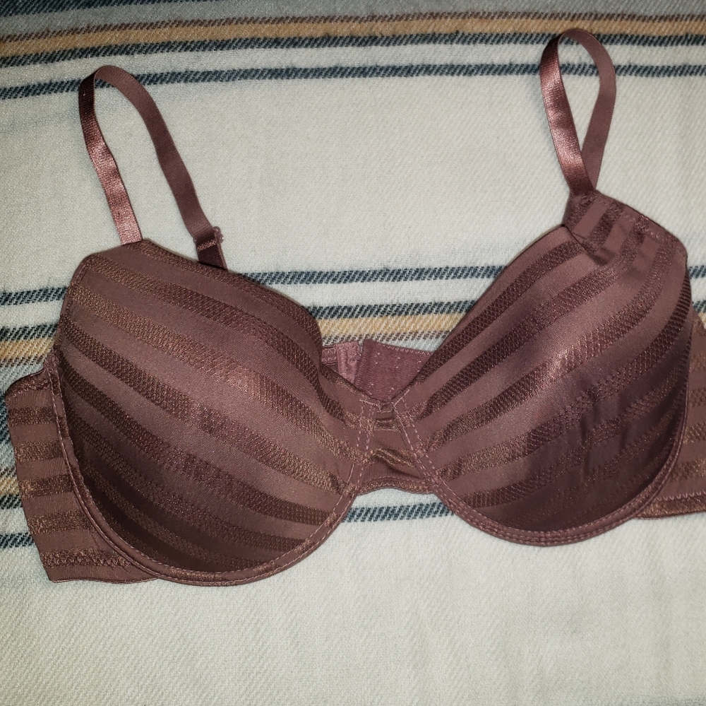 Delta Burke Bra 42D